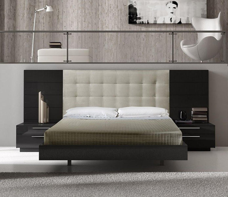 J&M Furniture Santana King Panel Bed in Black image